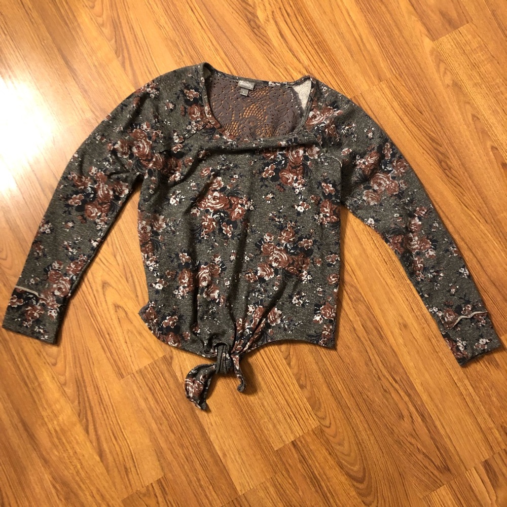 Vanity Tie-front cropped LS Shirt